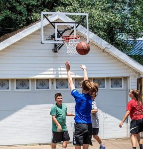 affordable basketball hoop for driveway