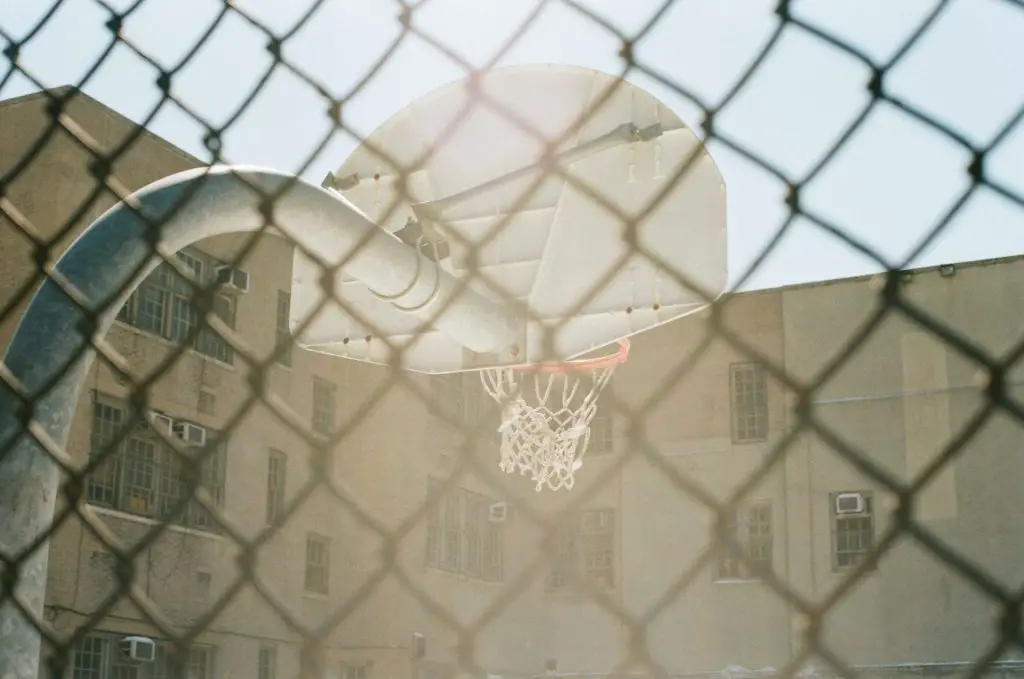 Yaheetech basketball hoop